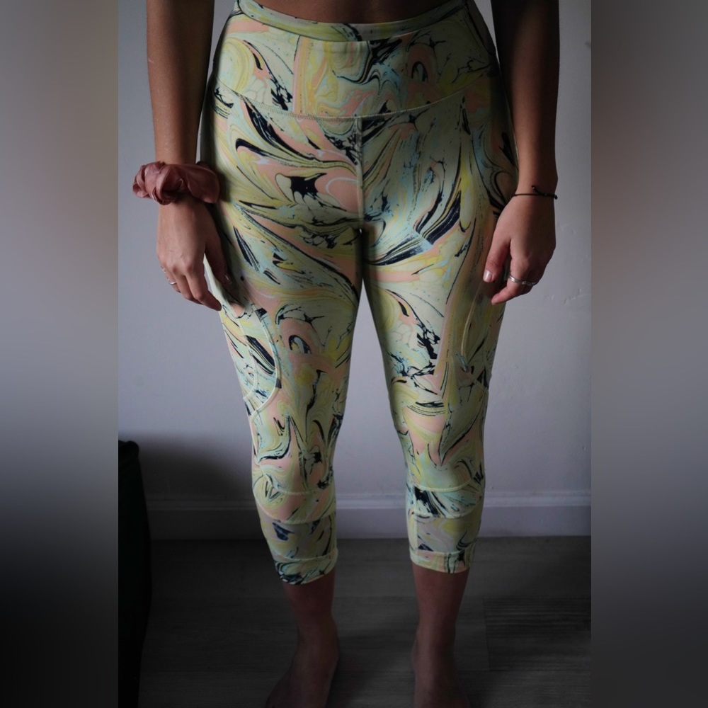 Patterned leggings